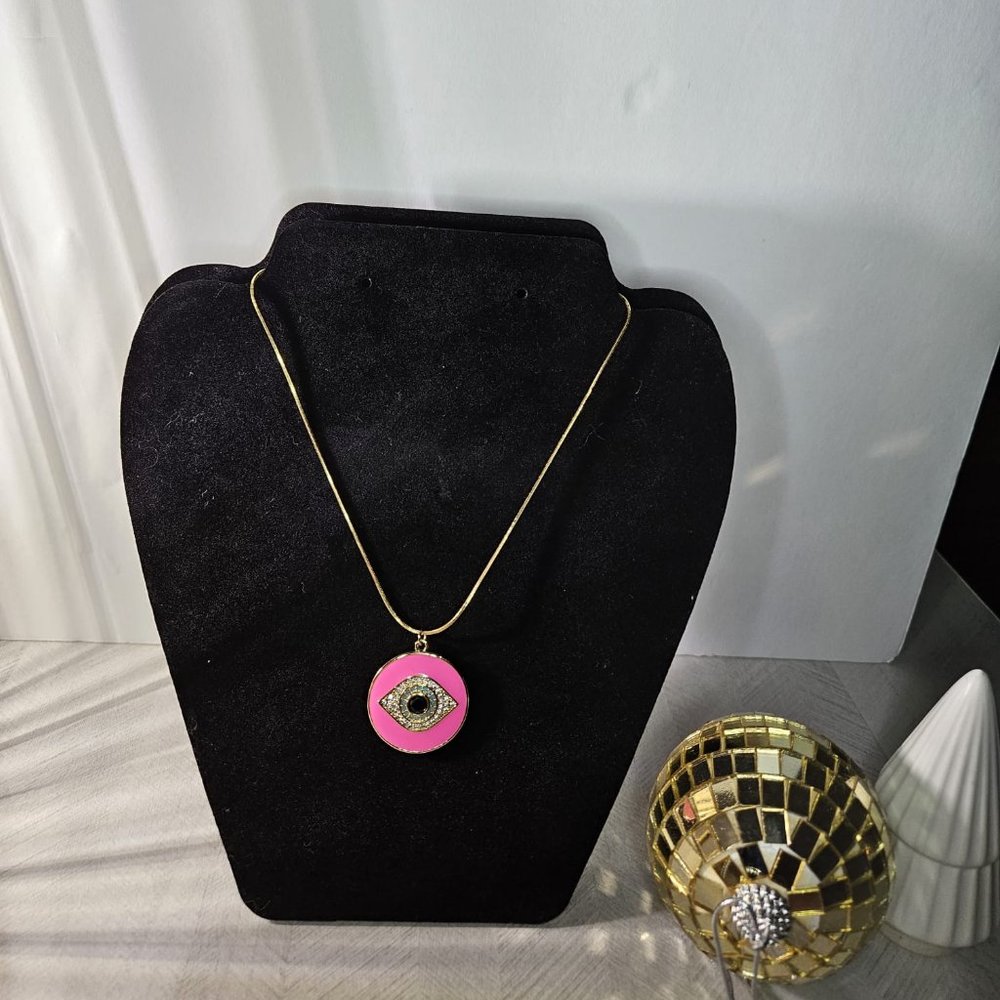 EYE NECKLACE
